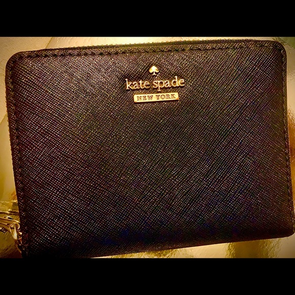 Kate Spade Navy Wallet NWOT - Picture 2 of 7